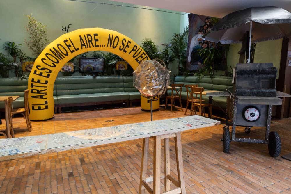 Exposición OVNI – Objetos Visibles No Identificados