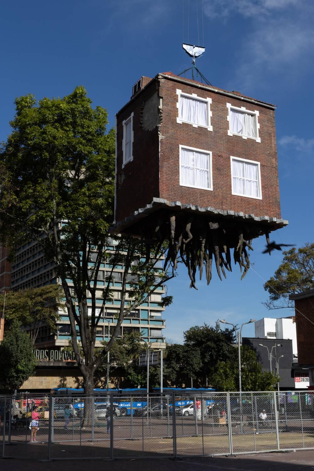 Leandro Erlich
